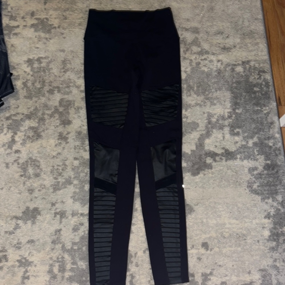 alo sheer and patterned leggings black